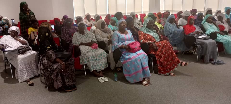 Rencontre entre le Ministre de la Microfinance et la FNFTS