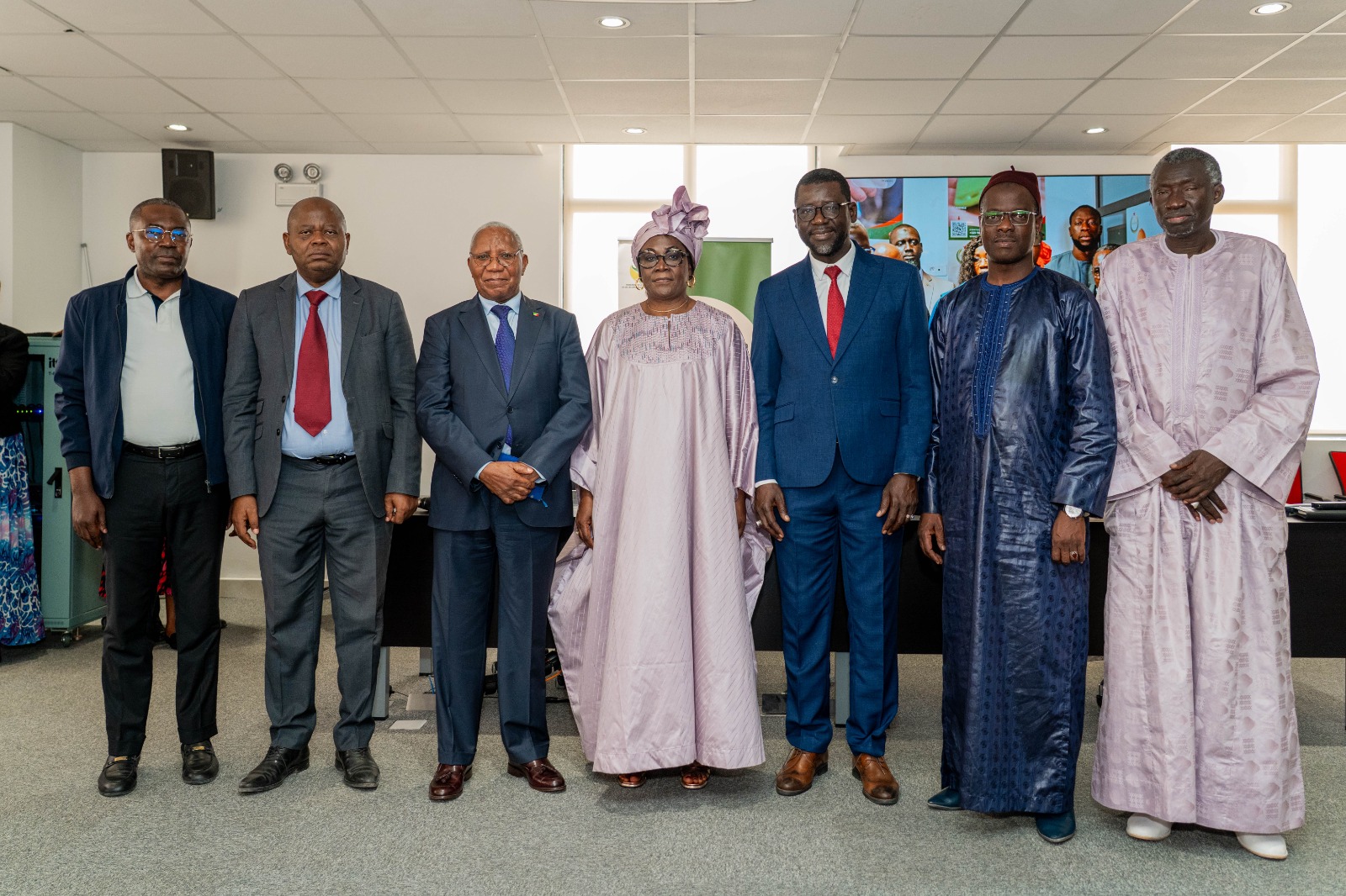 Salam, FYA  𝐒𝐞́𝐧𝐞́𝐠𝐚𝐥-𝐂𝐨𝐧𝐠𝐨 : 𝐕𝐞𝐫𝐬 𝐮𝐧 𝐏𝐚𝐫𝐭𝐞𝐧𝐚𝐫𝐢𝐚𝐭 𝐒𝐭𝐫𝐮𝐜𝐭𝐮𝐫𝐚𝐧𝐭 𝐩𝐨𝐮𝐫 𝐥’𝐄́𝐜𝐨𝐧𝐨𝐦𝐢𝐞 𝐒𝐨𝐜𝐢𝐚𝐥𝐞 𝐞𝐭 𝐒𝐨𝐥𝐢𝐝𝐚𝐢𝐫𝐞 !